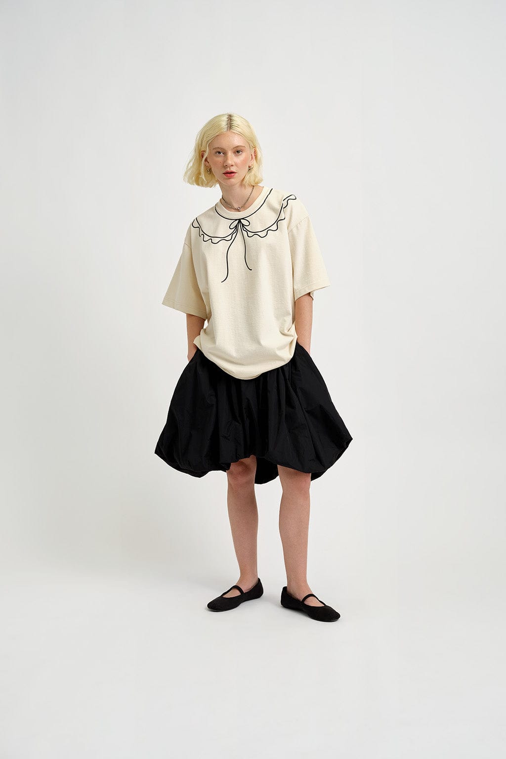 Trompe L'oeil T-Shirt Beige – Eliza Faulkner Designs Inc.