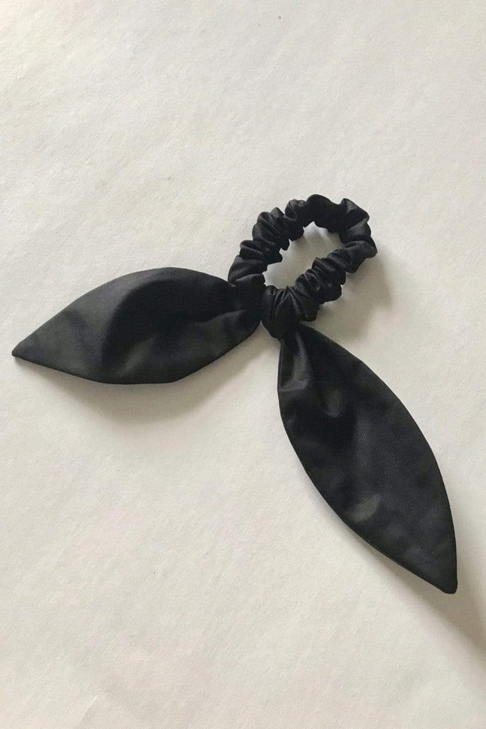 Eliza Faulkner Designs Inc. Black Cotton Bow-Tie 'Bunni' Scrunchie